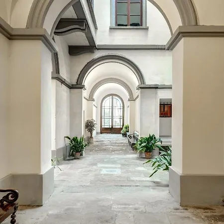 Palazzo D'oltrarno - Residenza D'epoca Bed and Breakfast