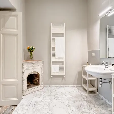 Palazzo D'oltrarno - Residenza D'epoca Bed and Breakfast Φλωρεντία