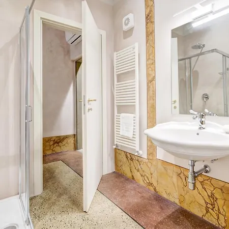 Bed and Breakfast Palazzo D'oltrarno - Residenza D'epoca 3*