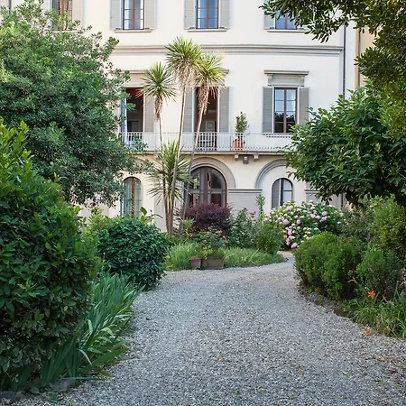 Palazzo D'oltrarno - Residenza D'epoca 3*