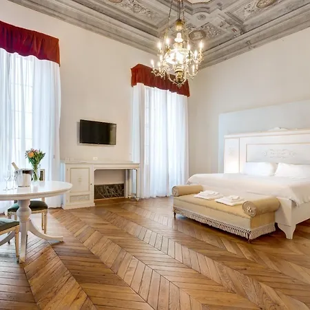 Palazzo D'oltrarno - Residenza D'epoca Bed & Breakfast 3*