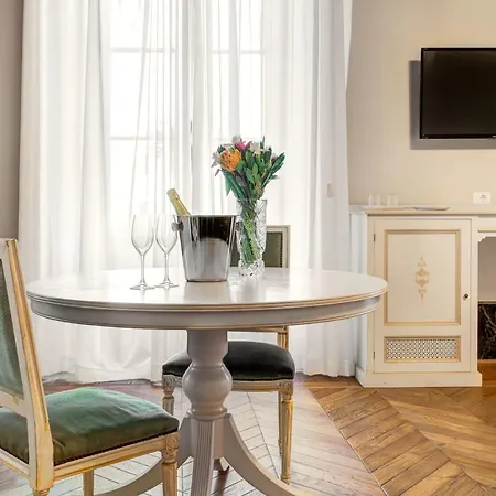 Bed & Breakfast Palazzo D'oltrarno - Residenza D'epoca 3*